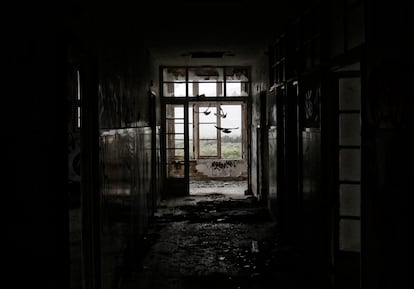 Interior del abandonado hospital de La Marina en Los Molinos (Madrid). 