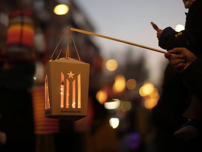 Fanalet amb l'estelada a la cavalcada de Reis de Vic.