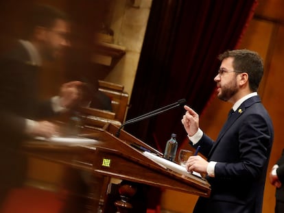 Pere Aragonès durante la segunda jornada del debate de su investidura en el Parlament.