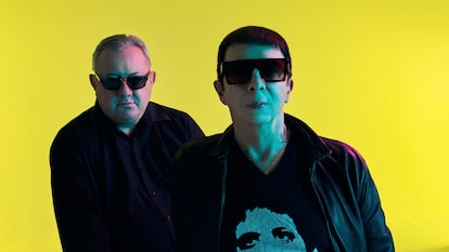 Dave Ball y Marc Almond, los miembros de Soft Cell que se reúnen en el estudio por primera vez en 20 años para publicar un nuevo álbum, '*Happiness not included'.