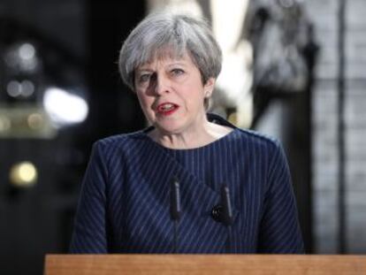 La primera ministra británica asegura que las urnas permitirán afrontar con más fuerza las negociaciones de salida de la UE