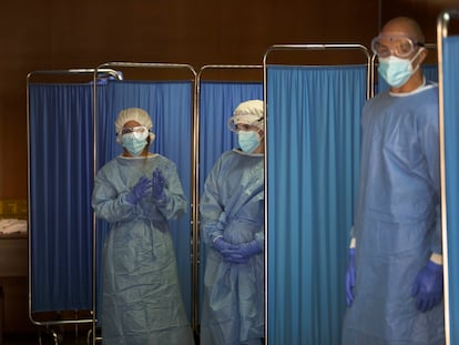 Recogida de muestras para realizar test de PCR a la población de Villafranca del Penedés.