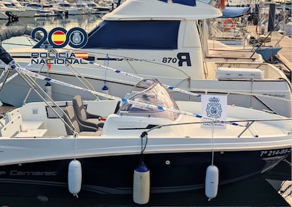 Embarcación recuperada en Algeciras.