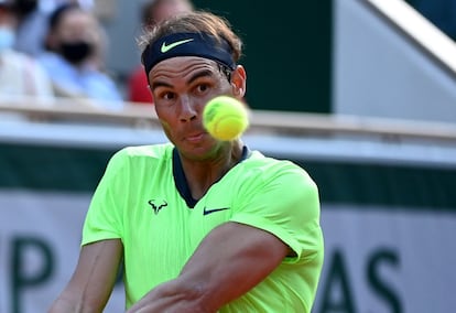 El balear volvió a vencer al italiano Jannik Sinner, 16 años más joven que él, en un partido muy parecido al que jugaron del año pasado en Roland Garros. Se enfrentará en cuartos a Schwartzman.