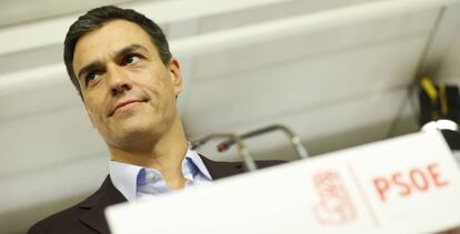 Pedro Sánchez en la rueda de prensa en la que anunció su dimisión.