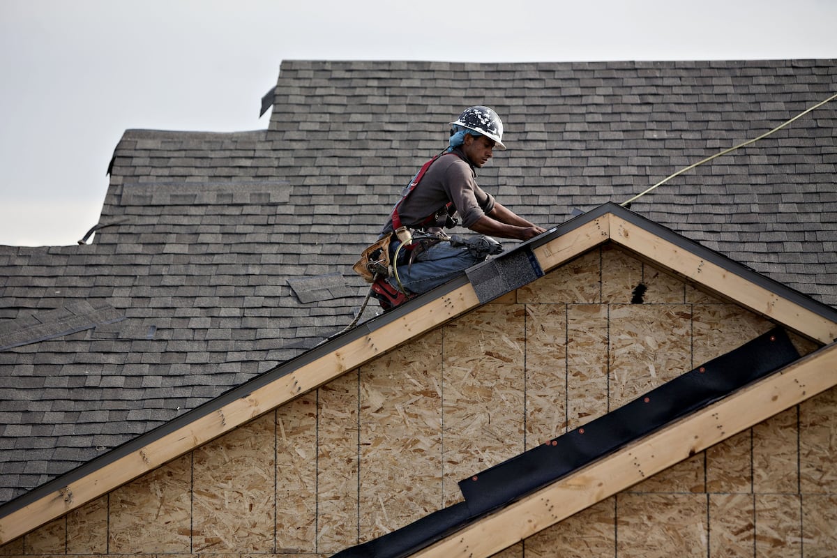 Trump administration reduces the validity period of work permits for asylum seekers and refugees from 5 years to 18 months