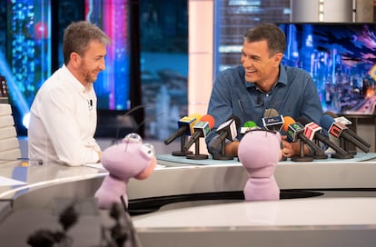 La entrevista a Pedro Sánchez El Hormiguero enfada a la prensa de derechas, que desprecia a Pablo Motos