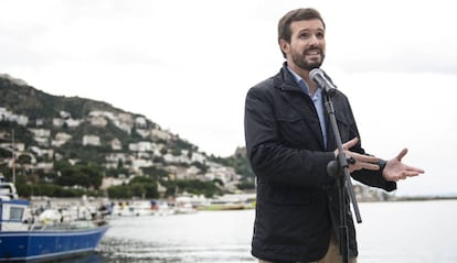 El presidente del PP, Pablo Casado, en Roses, el 4 de diciembre.