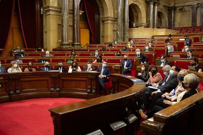 Una imagen del hemiciclo del Parlament, este jueves. / David Zorrakino (Europa Press)
