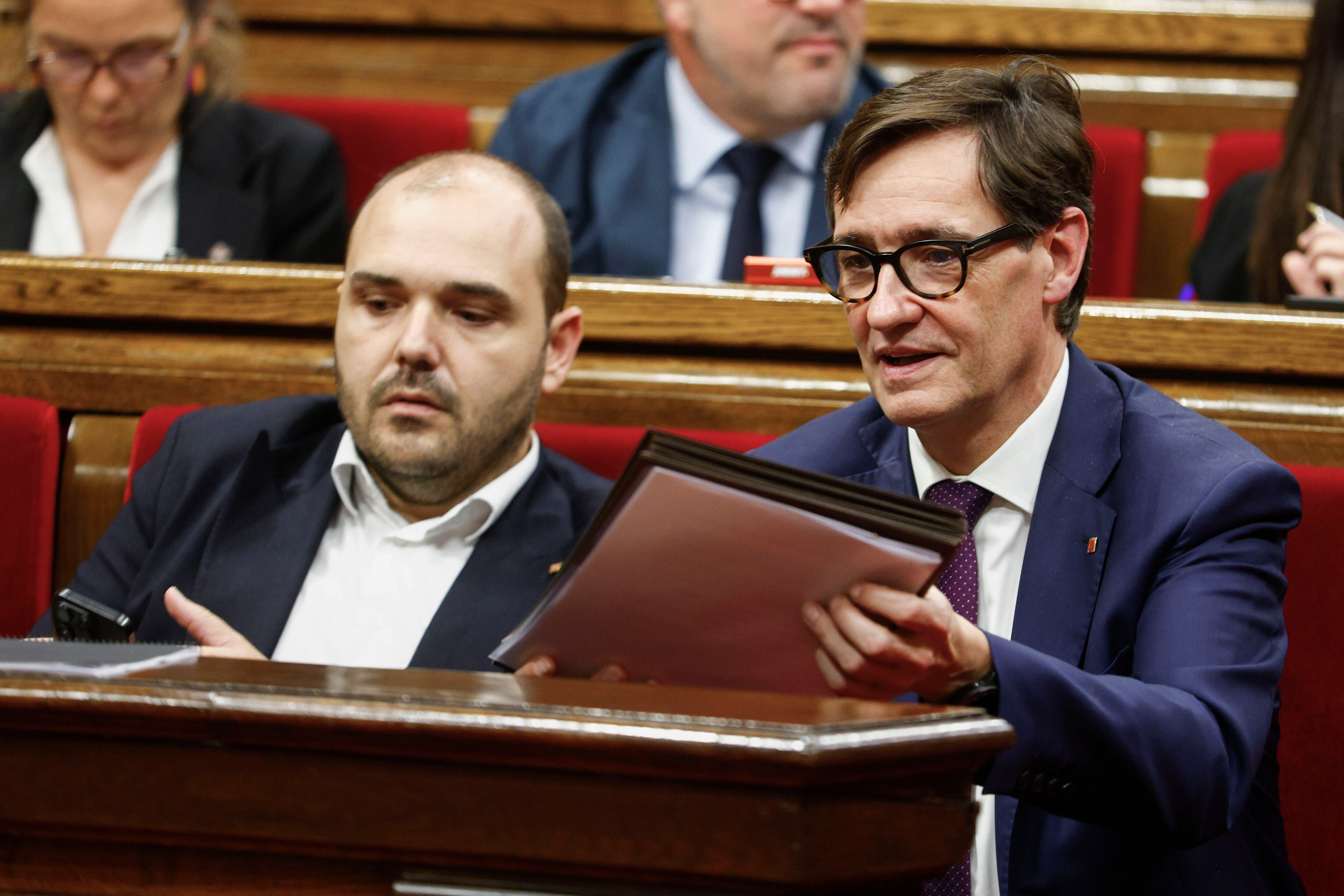 ERC y Comuns dan un toque de atención a Illa y dejan caer su plan estrella de vivienda en el Parlament