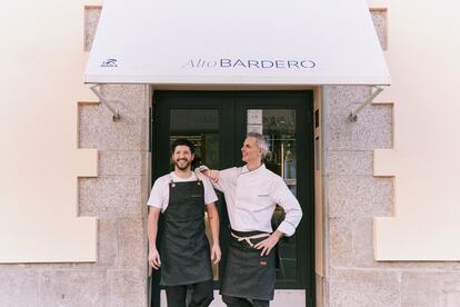 Len Bonasso y Pablo Paternostro en su local Alto Bardero, en una foto cedida.