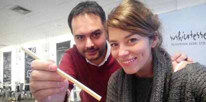 Rodrigo Roche y Mar&iacute;a Coco, fundadores de Sushicatessen. 