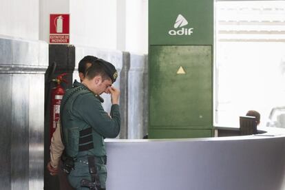 Registro en una sede de Adif en Barcelona durante la Operación Yogui, en 2014.