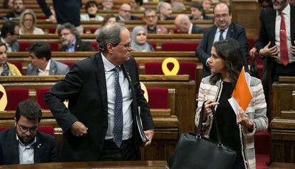 Quim Torra, junto a Inés Arrimadas. Detrás, Miquel Iceta.