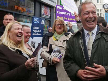 El l&iacute;der del partido UKIP, Nigel Farage, el pasado jueves en Newcastle, Inglaterra.