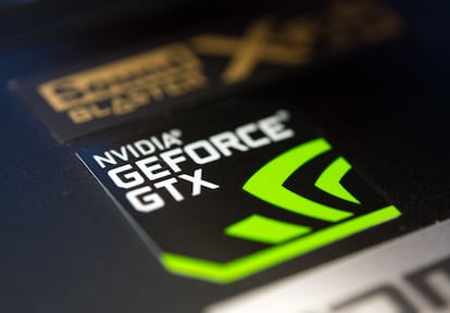 Logo de Nvidia en una tarjeta de datos