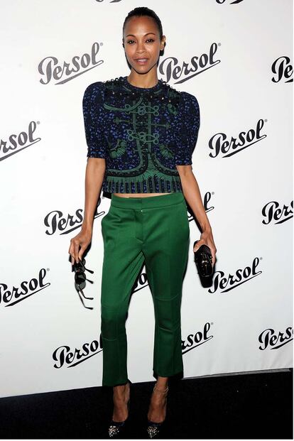 El pasado mes de junio fue una de las invitadas a la fiesta que organizaba la firma de gafas Persol, en Nueva York. Zoe escogió un total look de Louis Vuitton compuesto de un top con bordados en tonos verdes y pantalones capri de seda en el mismo tono.