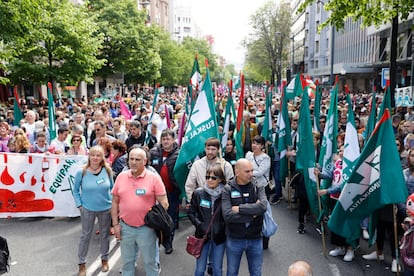 Marcha convocada para celebrar el Día Internacional del Trabajador este lunes en Bilbao.
