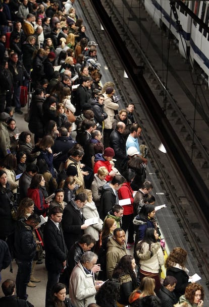 Estación de Metro de Nuevos Ministerios. Tanto en Metro de Madrid como en la de la Empresa Municipal de Transportes (EMT) se han cumplido los servicios mínimos, han indicado las compañías, lo que han corroborado fuentes sindicales.