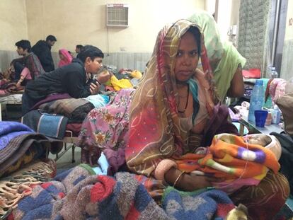 Cada día paren un promedio de 55 mujeres en este hospital en Udaipur, en el norte de India, unos 20.000 alumbramientos al año. El centro cuenta con 440 camas y está en remodelación para aumentarlas en un centenar.