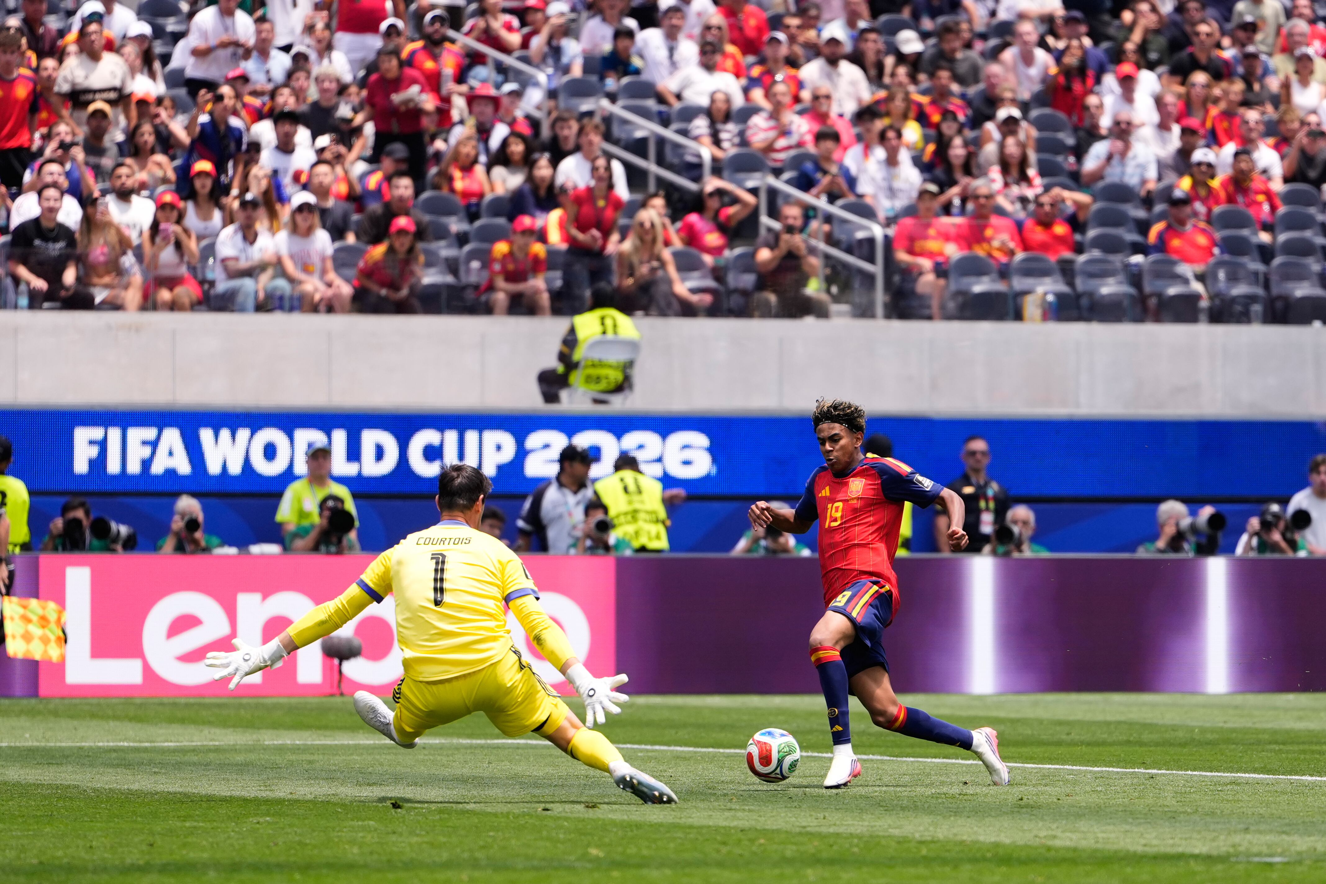 La madurez de Lamine marca el tono de una producción burocrática: análisis uno por uno de los jugadores de la Selección ante Bélgica
