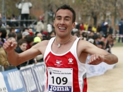 Mohamed Marhoum se proclama campeón de España de 'cross', el pasado mes de marzo.