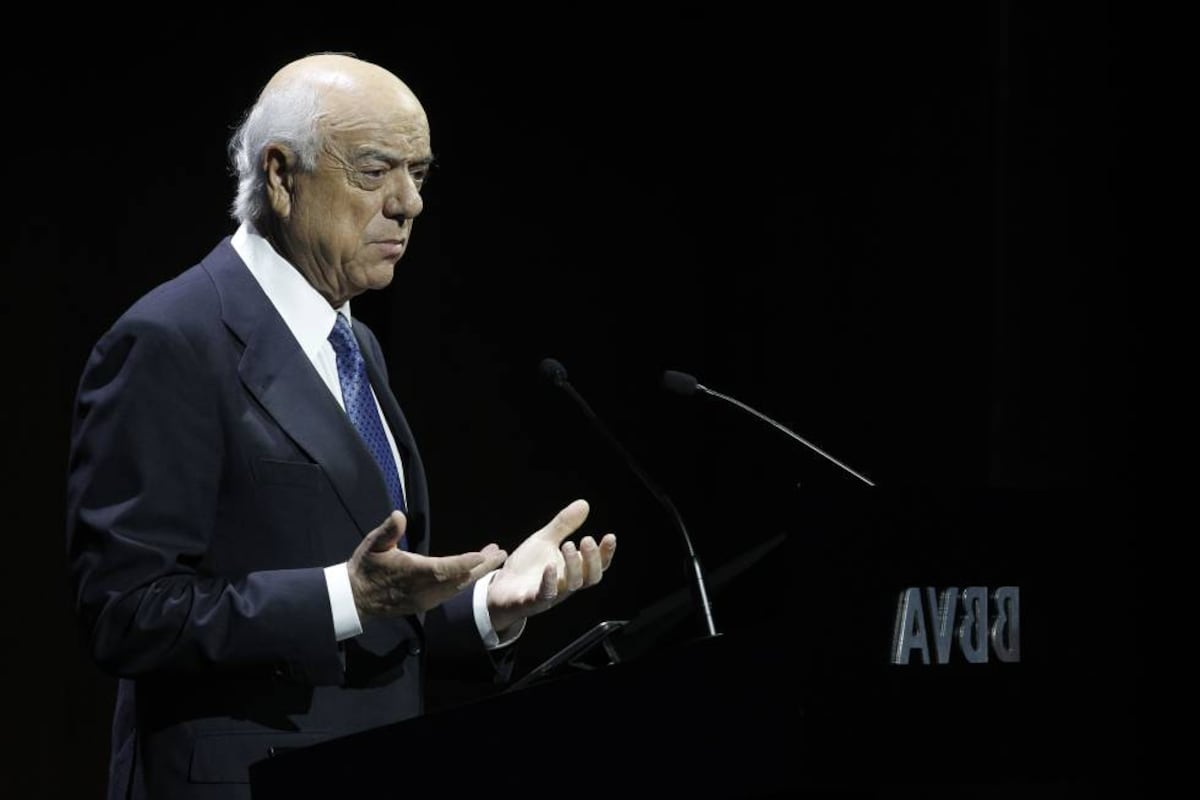 La Fiscalía pide 173 años de cárcel para Francisco González y más de 180 millones de multa para el BBVA por contratar a Villarejo
