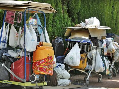 Las personas sin hogar, que viven en la calle, son otro de los colectivos atendidos por Cáritas Diocesana.