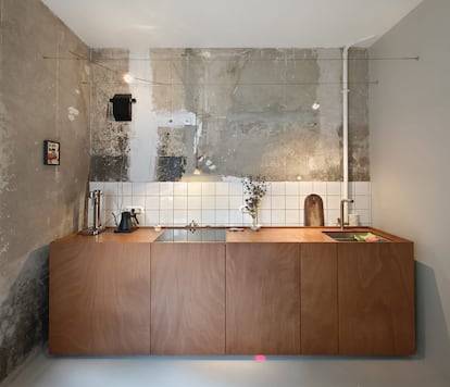 Diseño cocina realizado por Guy Michaely y Dima Markovs para su apartamento de Berlín