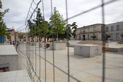 Reforma de la plaza de España de San Fernando de Henares, el pasado mes de junio.