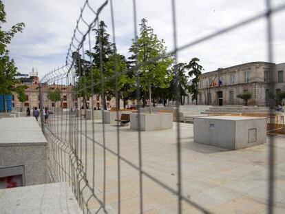 Reforma de la plaza de Espa&ntilde;a de San Fernando de Henares, el pasado mes de junio.