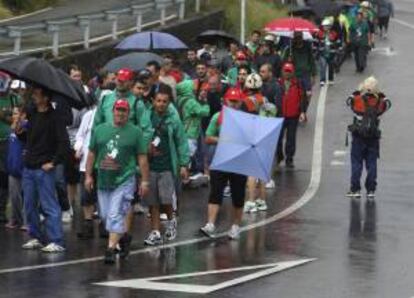 Marcha a pie en defensa del sector del carbón y el futuro de las comarcas mineras en su trayecto de Oviedo a Langreo. EFE/Archivo