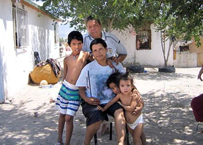 Juanita Rodríguez y su familia.