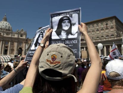 Protestors demand justice for Emanuela Orlandi in front of the Vatican in 2012.