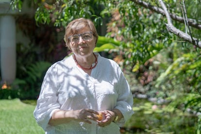 La poeta, ensayista y traductora Elsa Cross, ganadora del premio Alfonso Reyes y del Premio Nacional de Artes y Literatura en Lingüística y Literatura, en su casa en Cuernavaca, Estado de Morelos (México), el jueves 7 de marzo de 2024.