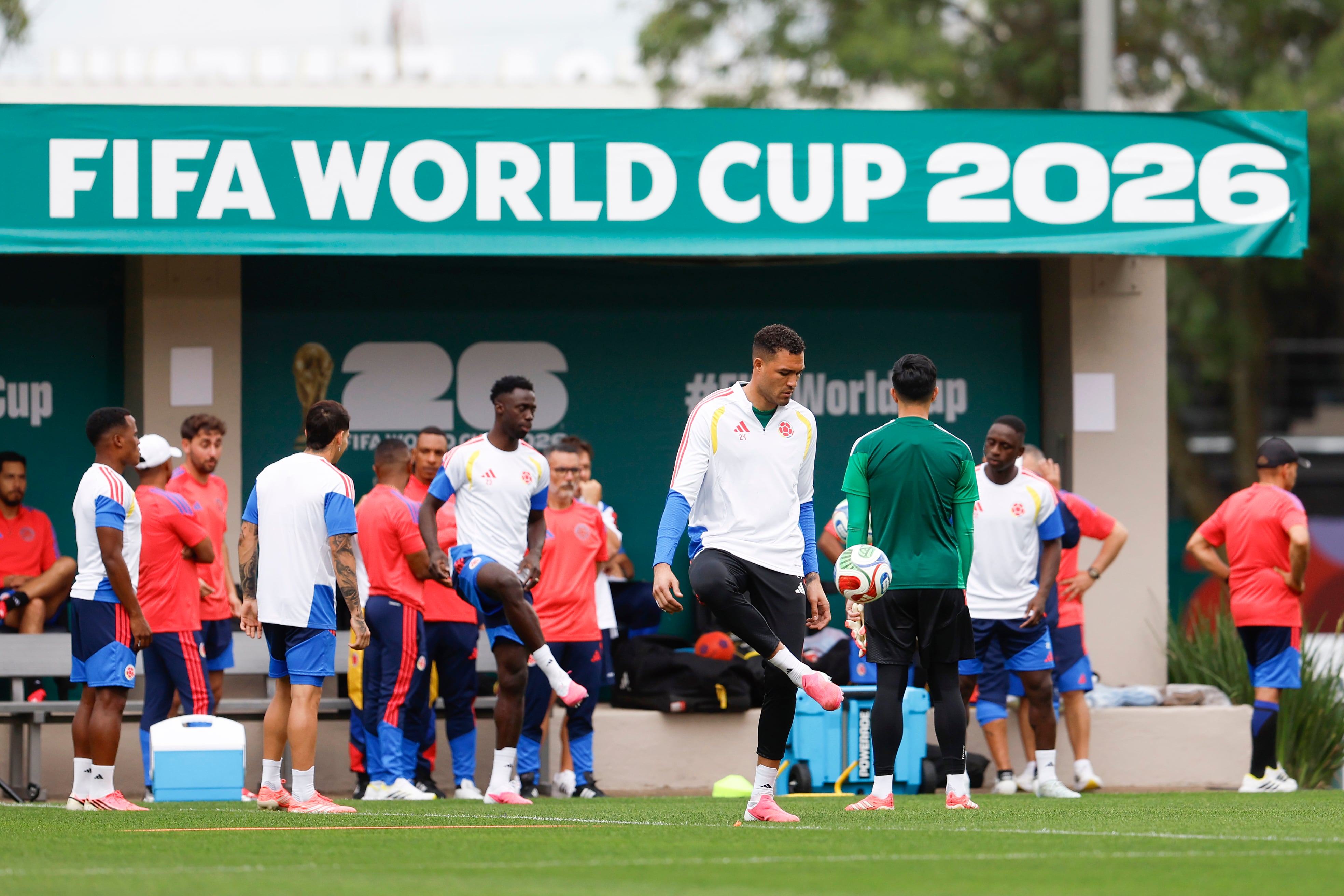 Colombia - Uzbekistán, en vivo | El público llega al Estadio Azteca para el primer partido de los cafeteros