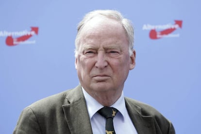 Alexander Gauland, vicepresidente de Alternativa para Alemania, durante una conferencia de prensa en Berlín en 2015.