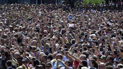 Minuto de silencio por las v&iacute;ctimas del atentado de Barcelona en la Plaza de Catalunya.