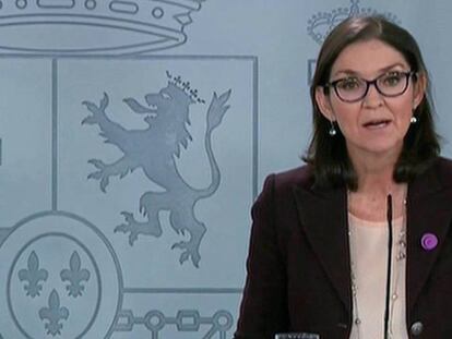 La ministra de Industria, Reyes Maroto, durante una rueda de prensa en La Moncloa.