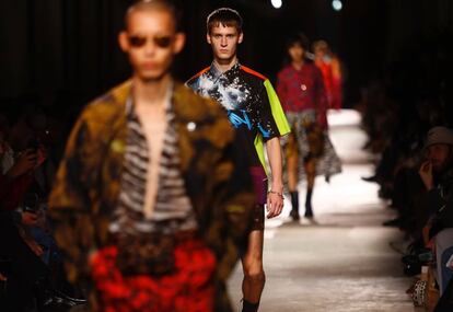 Desfile primavera / verano 2020 de Dries Van Noten.