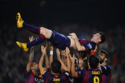 Messi, aupado tras superar el récord de goles en Liga.