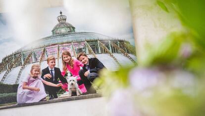 De izquierda a derecha, los príncipes Eleonore, Emmanuel, Elisabeth y Gabriel este viernes en los invernaderos de Laeken.