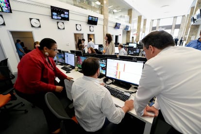 Periodistas de la delegaci&oacute;n neoyorkina del canal de televisi&oacute;n catar&iacute; Al Jazeera.