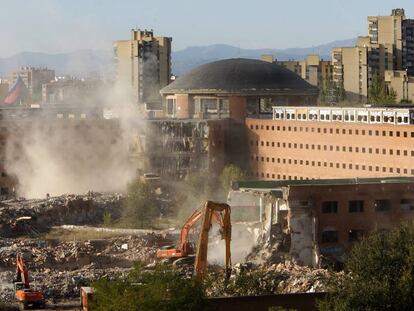 Demolición de la cárcel de Carabanchel, en octubre de 2008.