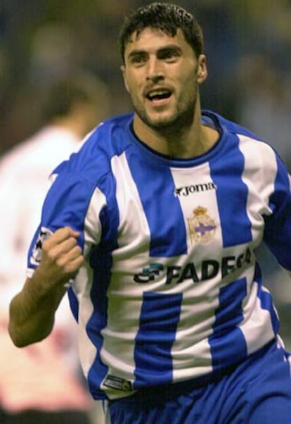 Diego Tristán celebra un gol.