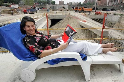 Inés Sabanés, en las obras de la M-30 madrileña.