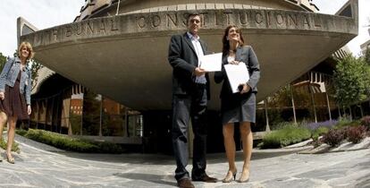 La portavoz socialista, Soraya Rodríguez, y Eduardo Madina, presentan hoy ante el Tribunal Constitucional el recurso contra el decreto-ley de RTVE.