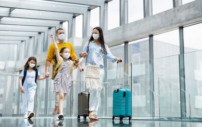 Una familia se va de vacaciones. Getty Images
