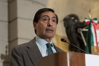Rogelio Ramírez de la O  titular de la Secretaría de Hacienda