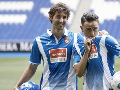 El centrocampista Esteban Granero (i) y el delantero Sergio Garc&iacute;a (d). 